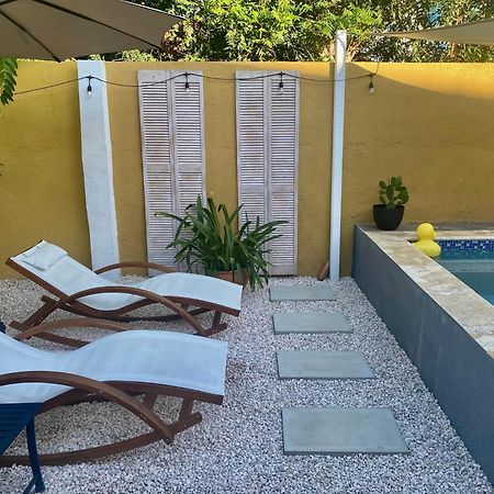 Historic Building The Palm Backyard Studio-Apartment Willemstad, Curacao Feel Home Away From Home Exteriör bild