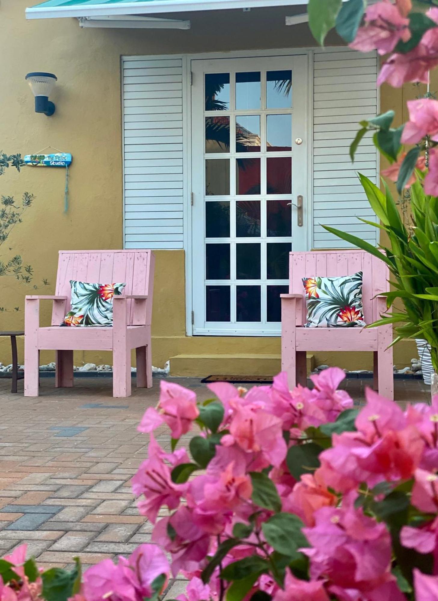 Historic Building The Palm Backyard Studio-Apartment Willemstad, Curacao Feel Home Away From Home Exteriör bild